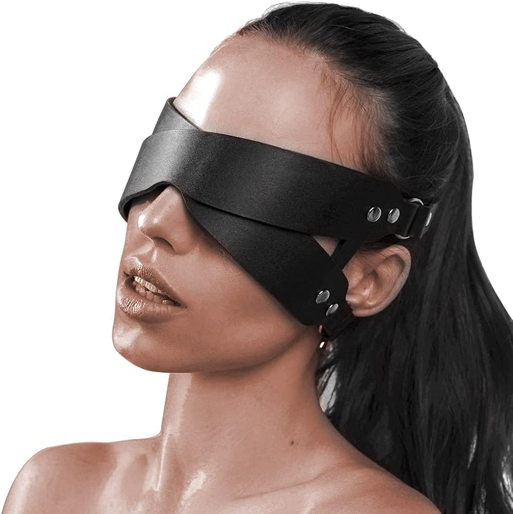 PU Leahter Rivet Eye Mask Blindfold Cross Buckle Strap Harness Eyeshade Blinder Fetish BDSM Bondage Retraints