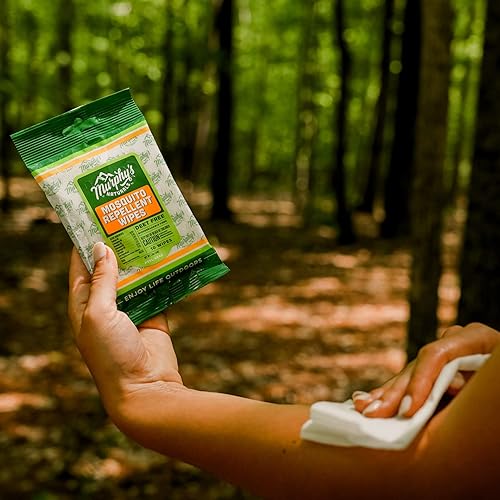 Murphy's Naturals Mosquito Repellent Wipes | DEET Free | Made with Plant Based Essential Oils | Includes Citronella Lemongrass | Easy to Use | Great for Family | Travel Sized | 10 Wipes