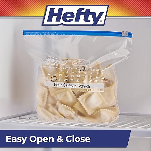Hefty Slider Freezer Calendar Bags, Gallon Size, 100 Total Bags, 25 Count Pack of 4